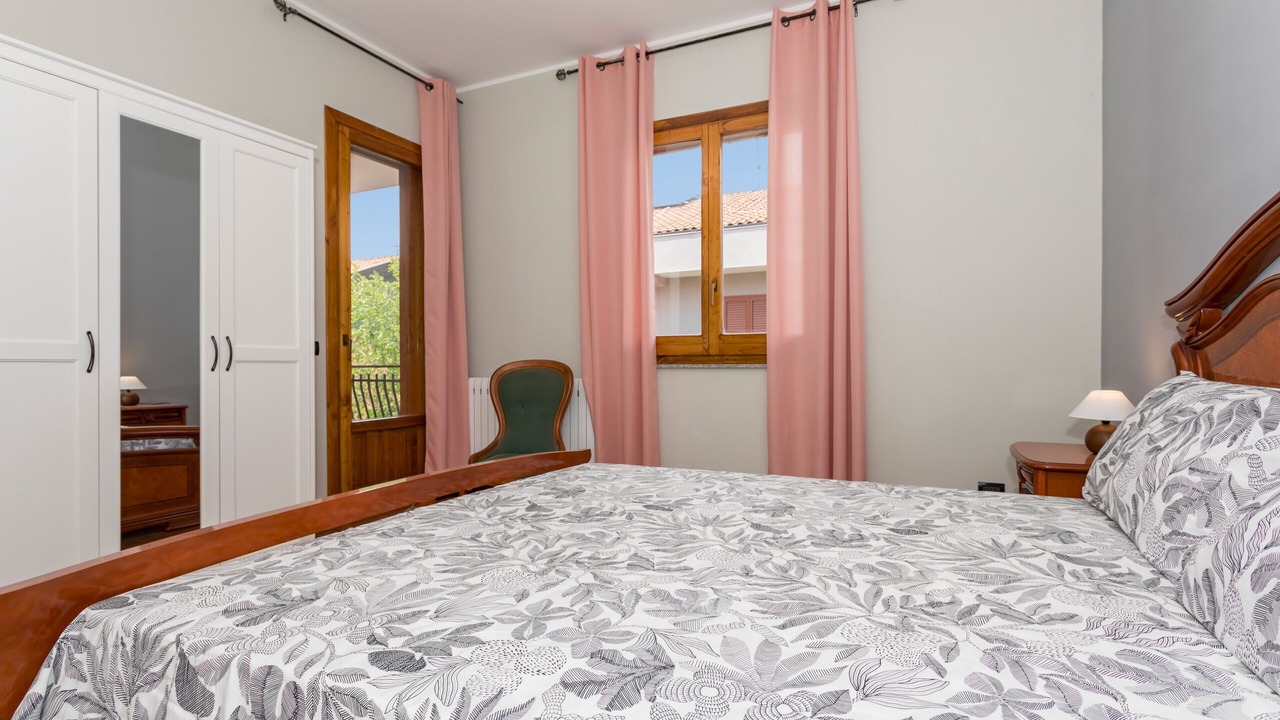 Photo of Bedroom in Milo