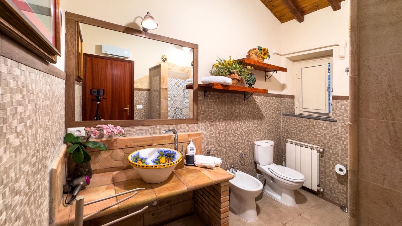Photo of Bathroom in Mascali