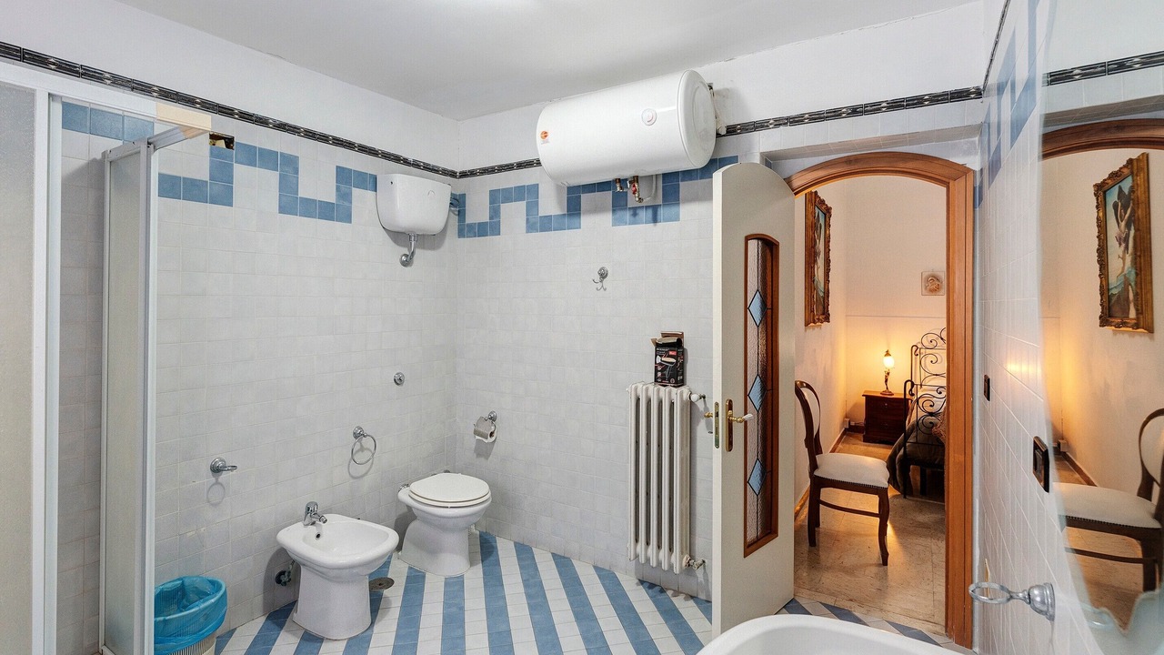 Photo of Bathroom in Torre Annunziata