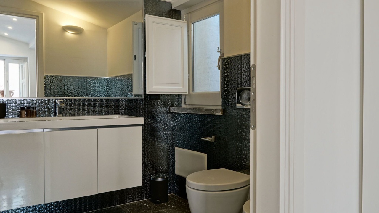 Photo of Bathroom in Old Town
