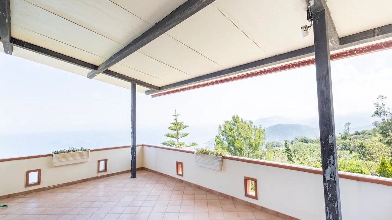 Photo of Patio Balcony in Naso