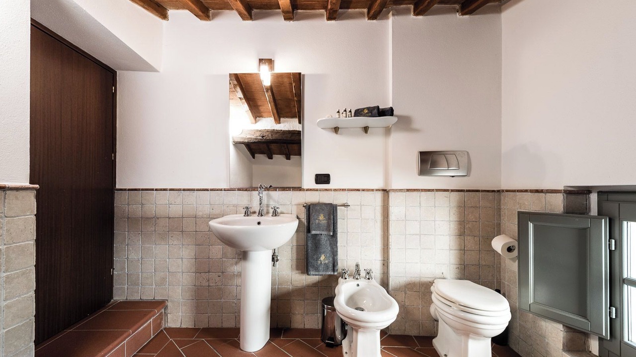 Photo of Bathroom in Matraia