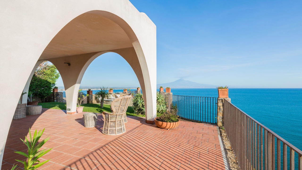 Photo of Patio Balcony in Costa Saracena-Castelluccio