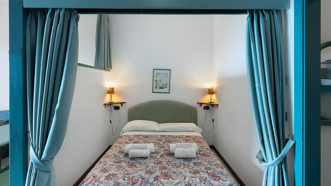 Photo of Bedroom in Palinuro
