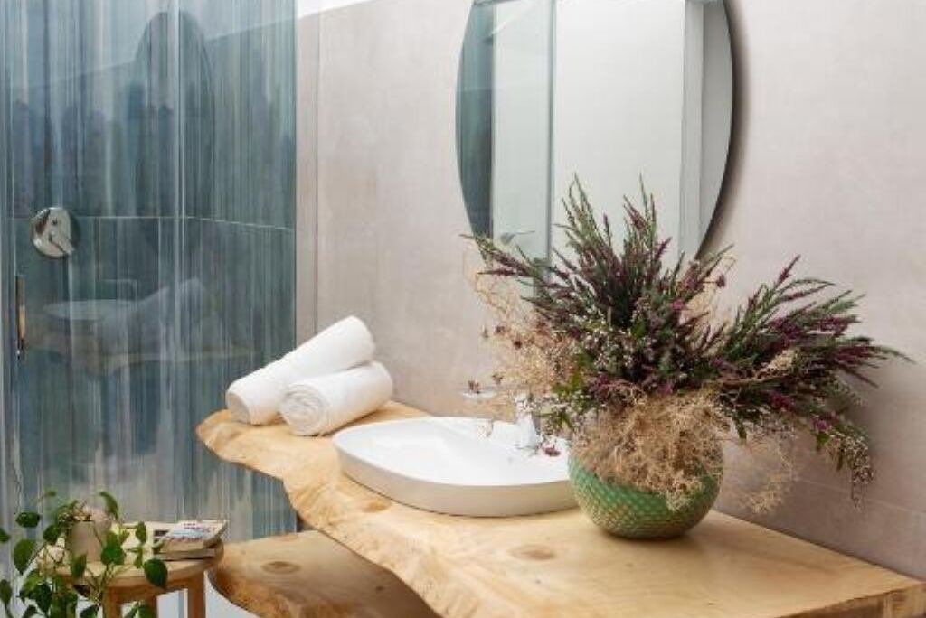 Photo of Bathroom in Bacoli