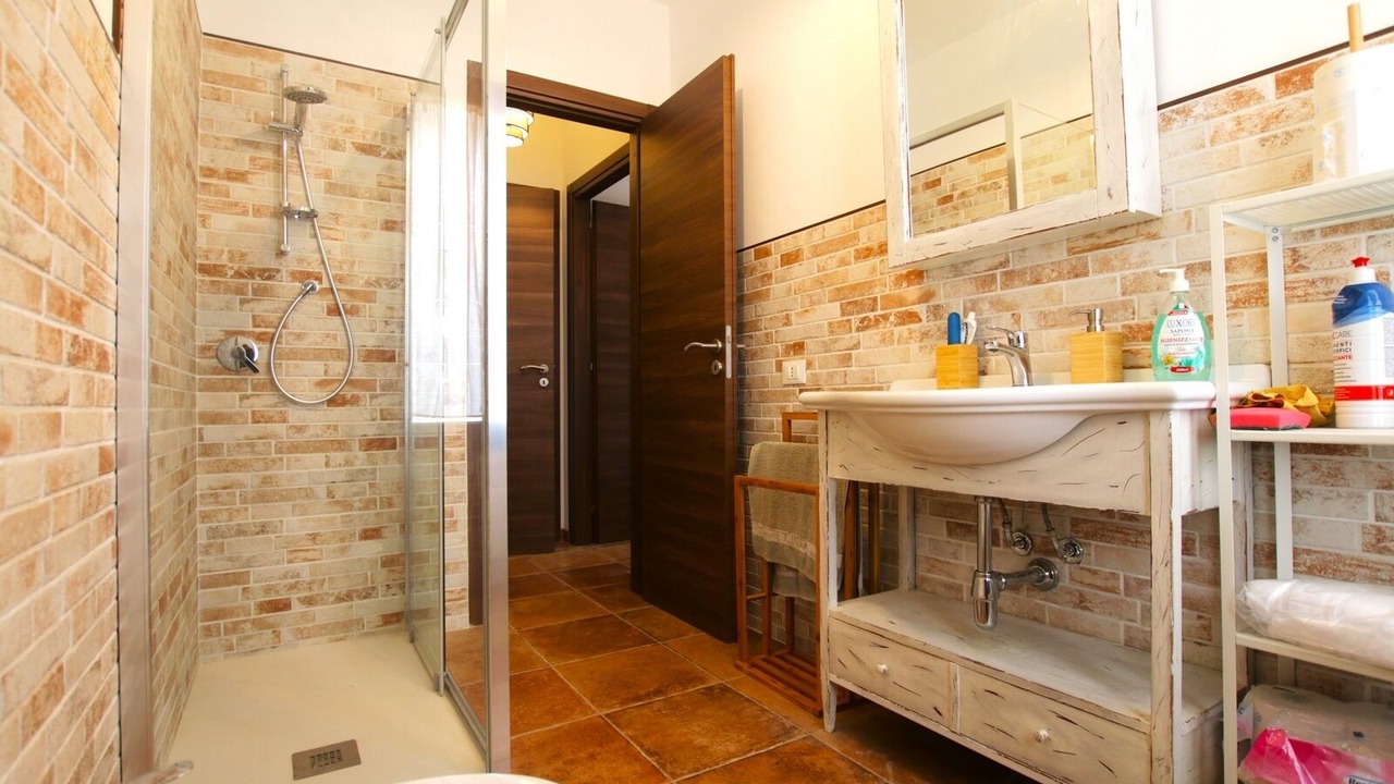Photo of Bathroom in Campofelice di Roccella