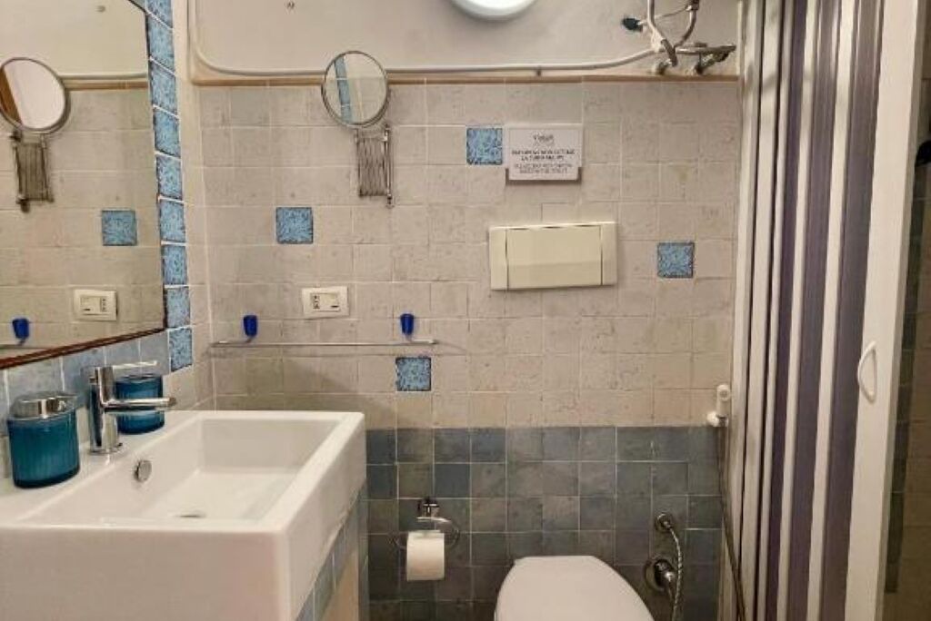 Photo of Bathroom in Ortigia