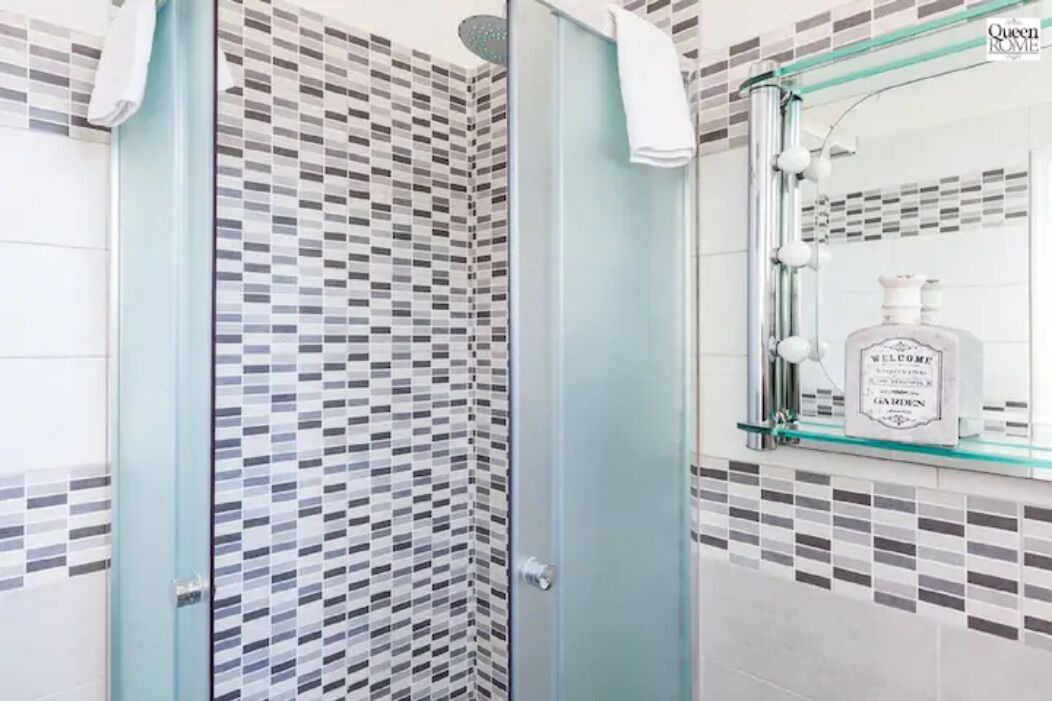 Photo of Bathroom in Rione XVI Ludovisi