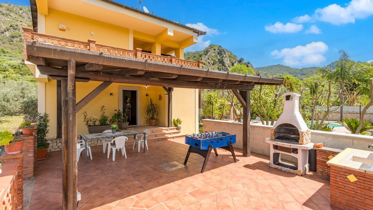Photo of Outdoor in Mitogio
