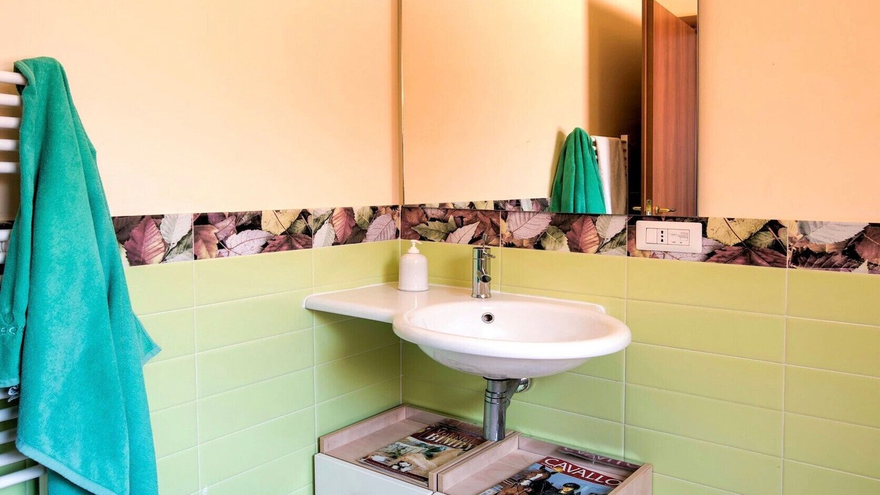 Photo of Bathroom in Solarino