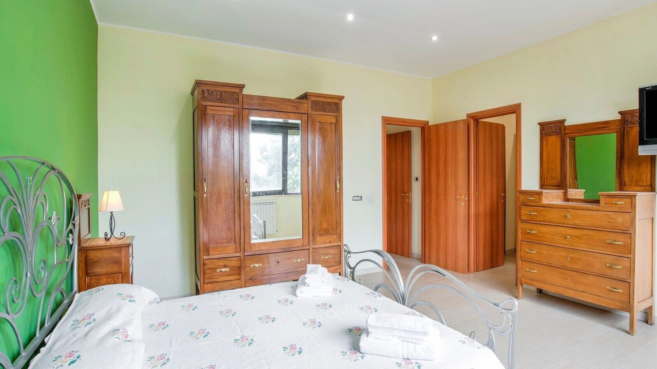 Photo of Bedroom in Solarino