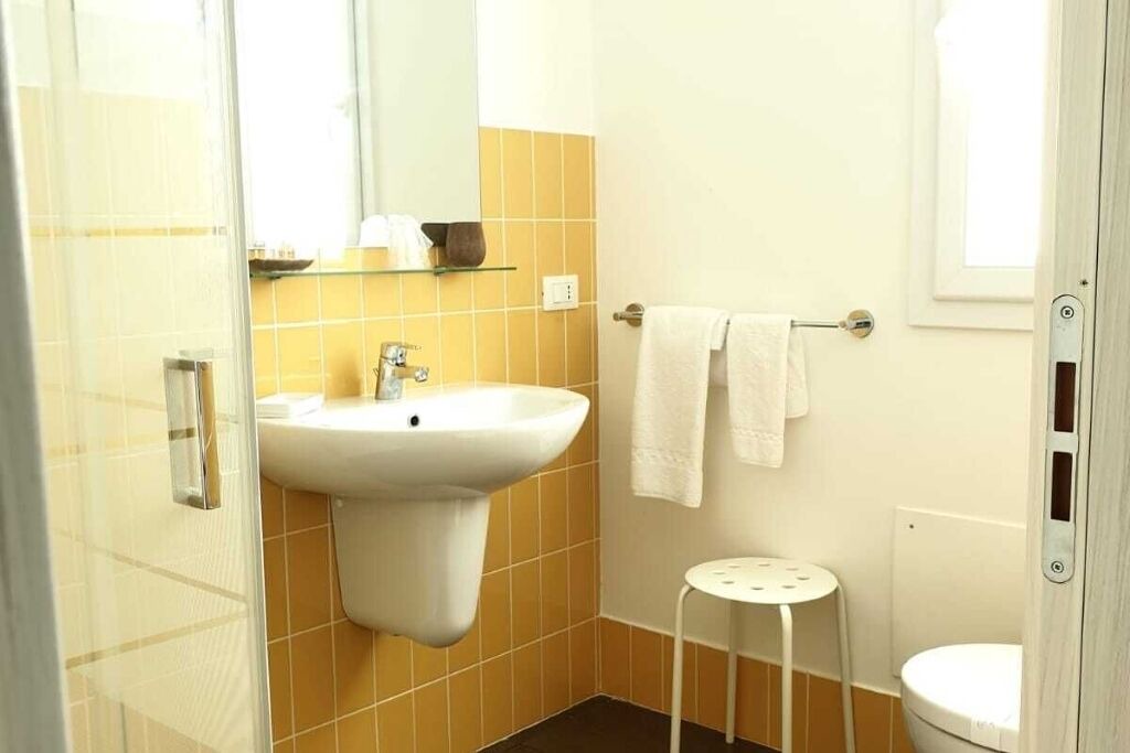 Photo of Bathroom in Chiaramonte Gulfi