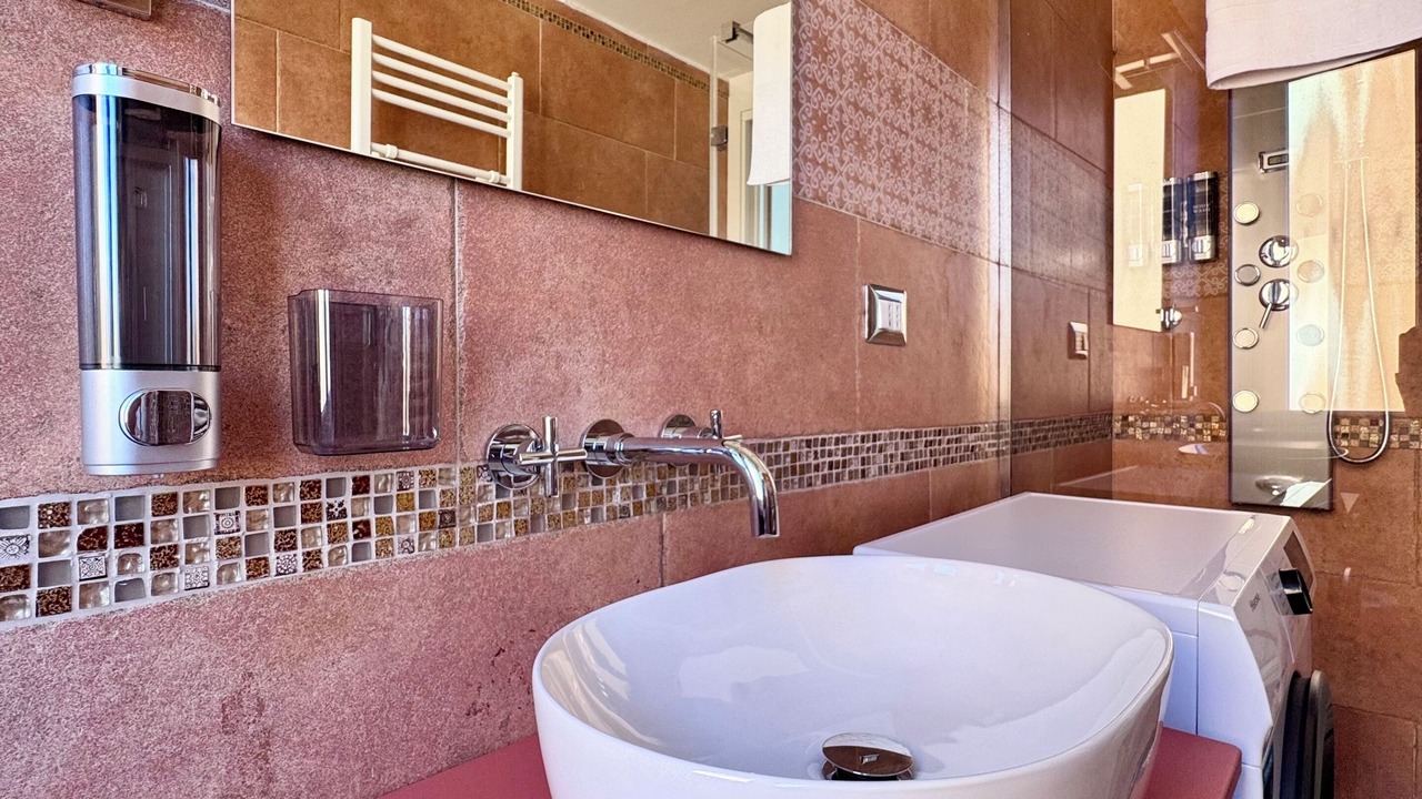 Photo of Bathroom in Quartiere XXXIV Lido di Ostia Levante
