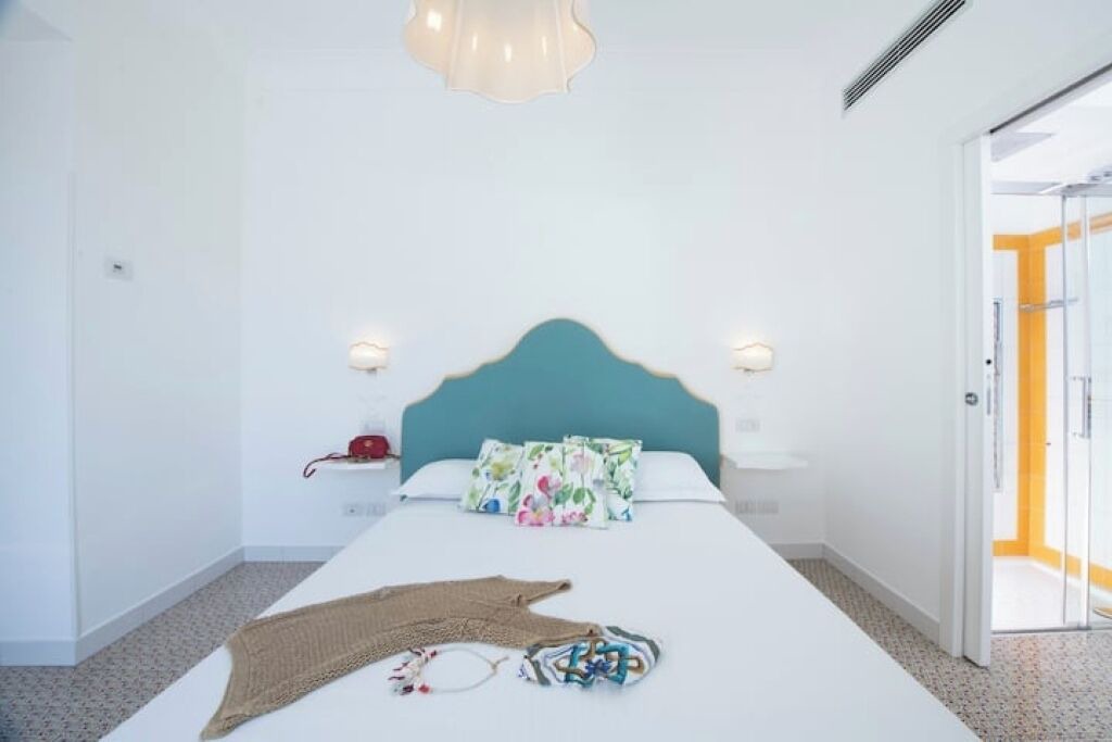 Photo of Bedroom in Pogerola