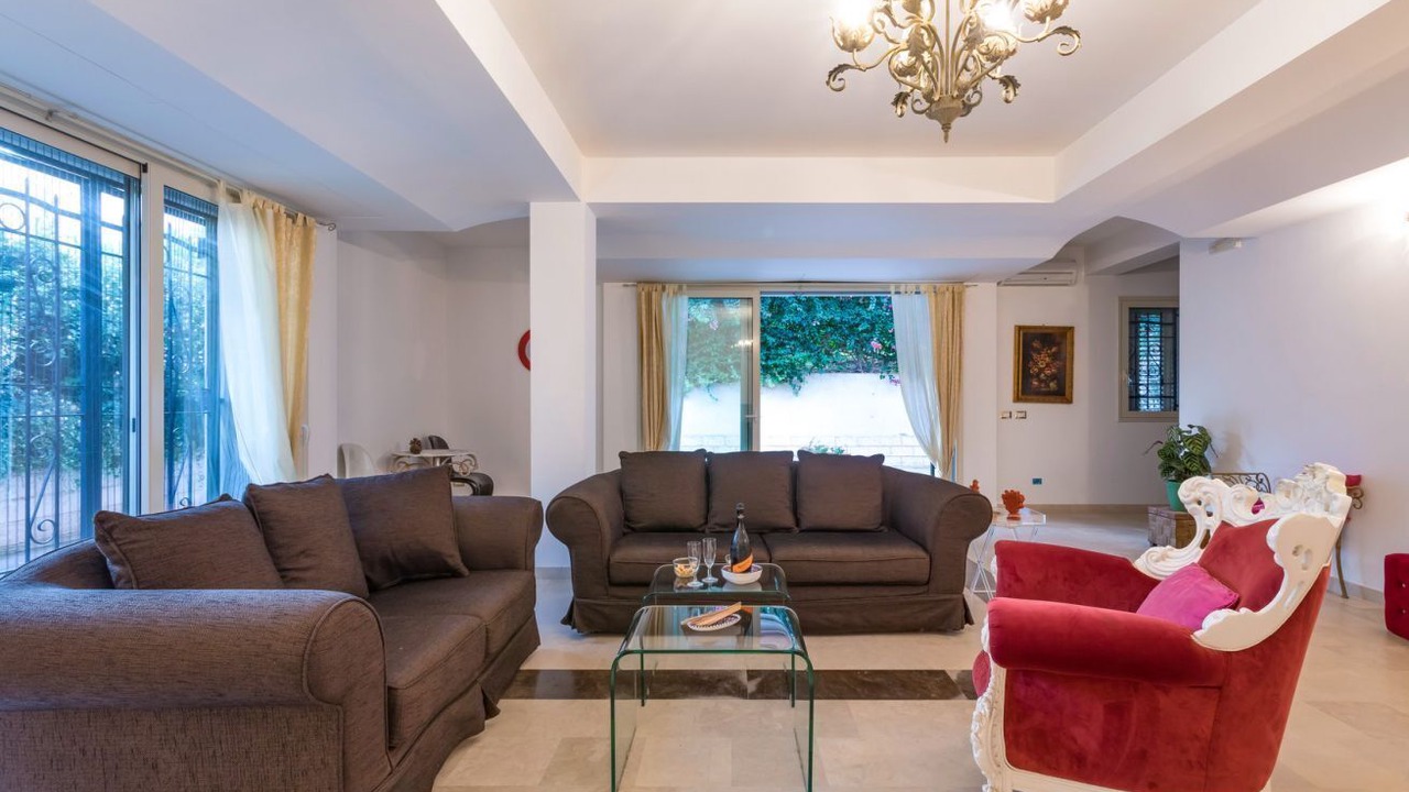 Photo of Livingroom in Caucana-finaiti-casuzze-finaiti Nord