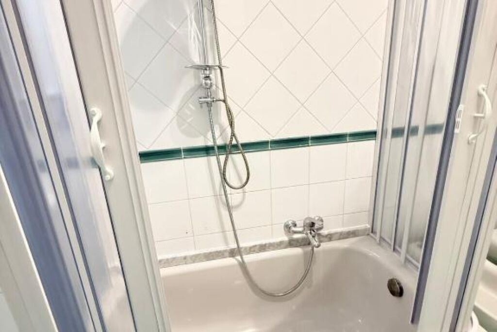 Photo of Bathroom in Portici