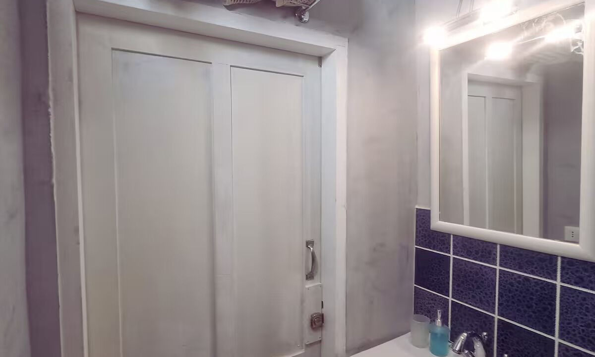 Photo of Bathroom in Noto Historic Centre