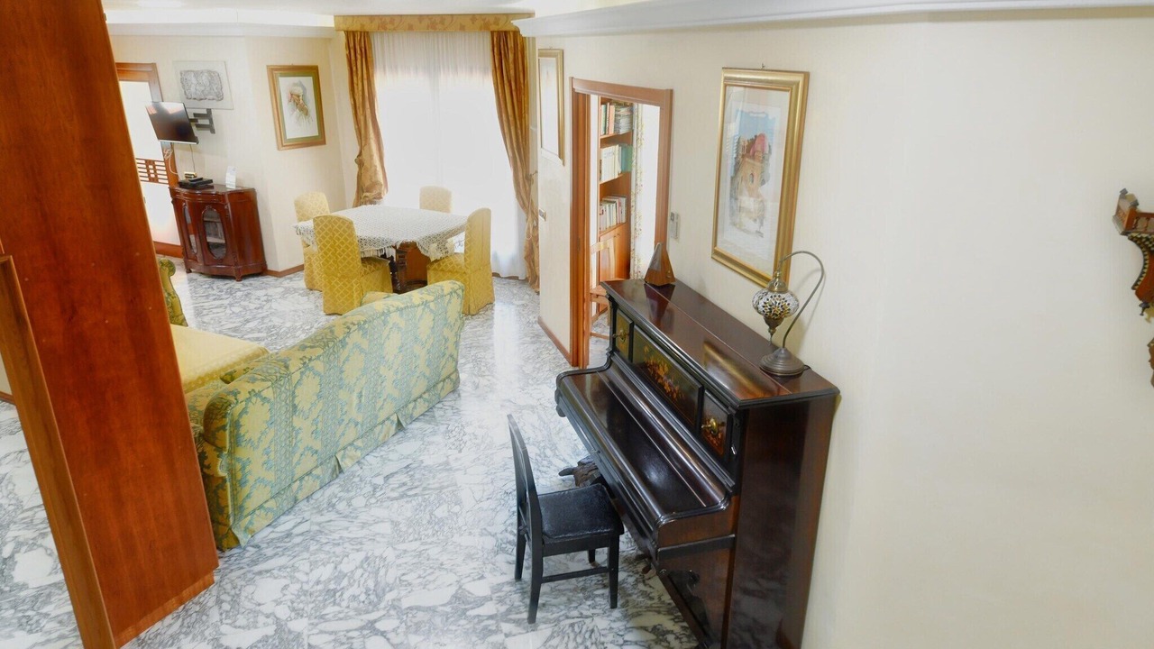Photo of Livingroom in Syracuse