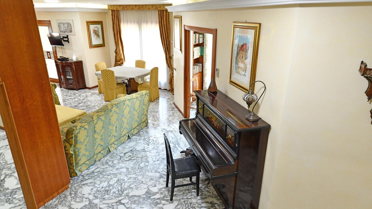 Photo of Livingroom in Syracuse