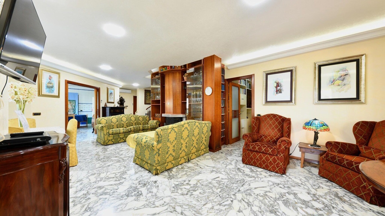 Photo of Livingroom in Syracuse