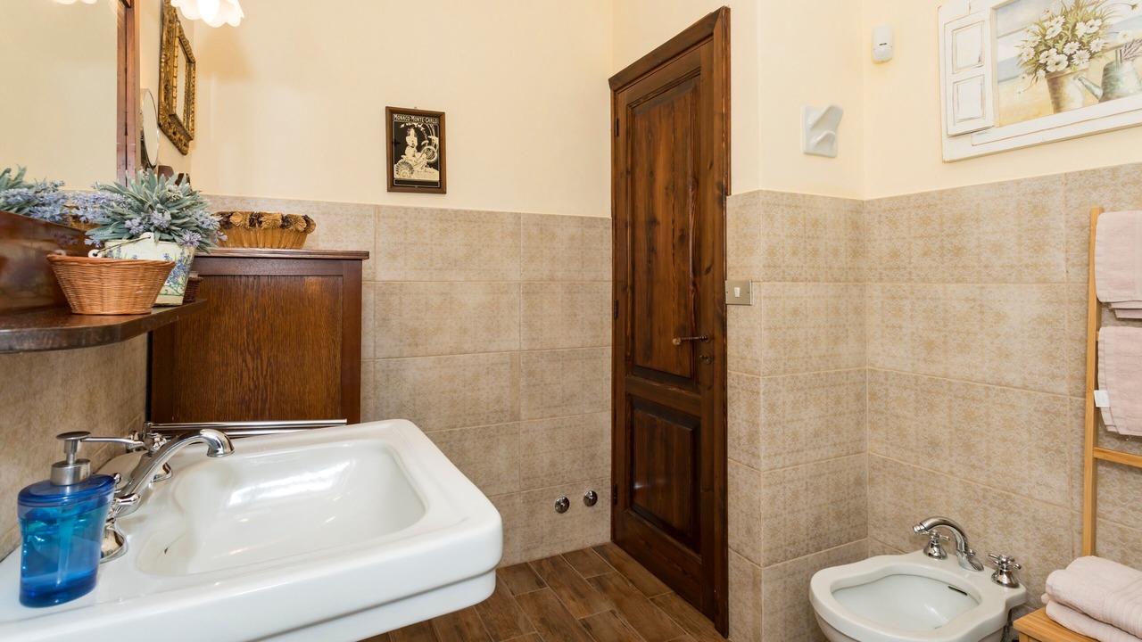 Photo of Bathroom in Zafferana Etnea
