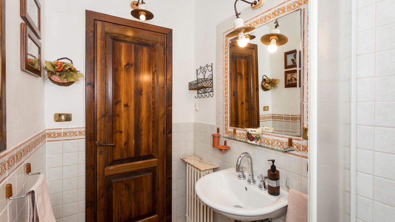 Photo of Bathroom in Zafferana Etnea