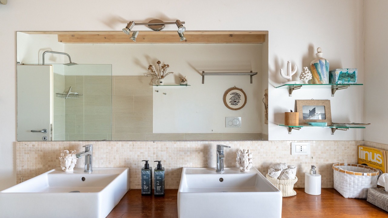 Photo of Bathroom in Noto