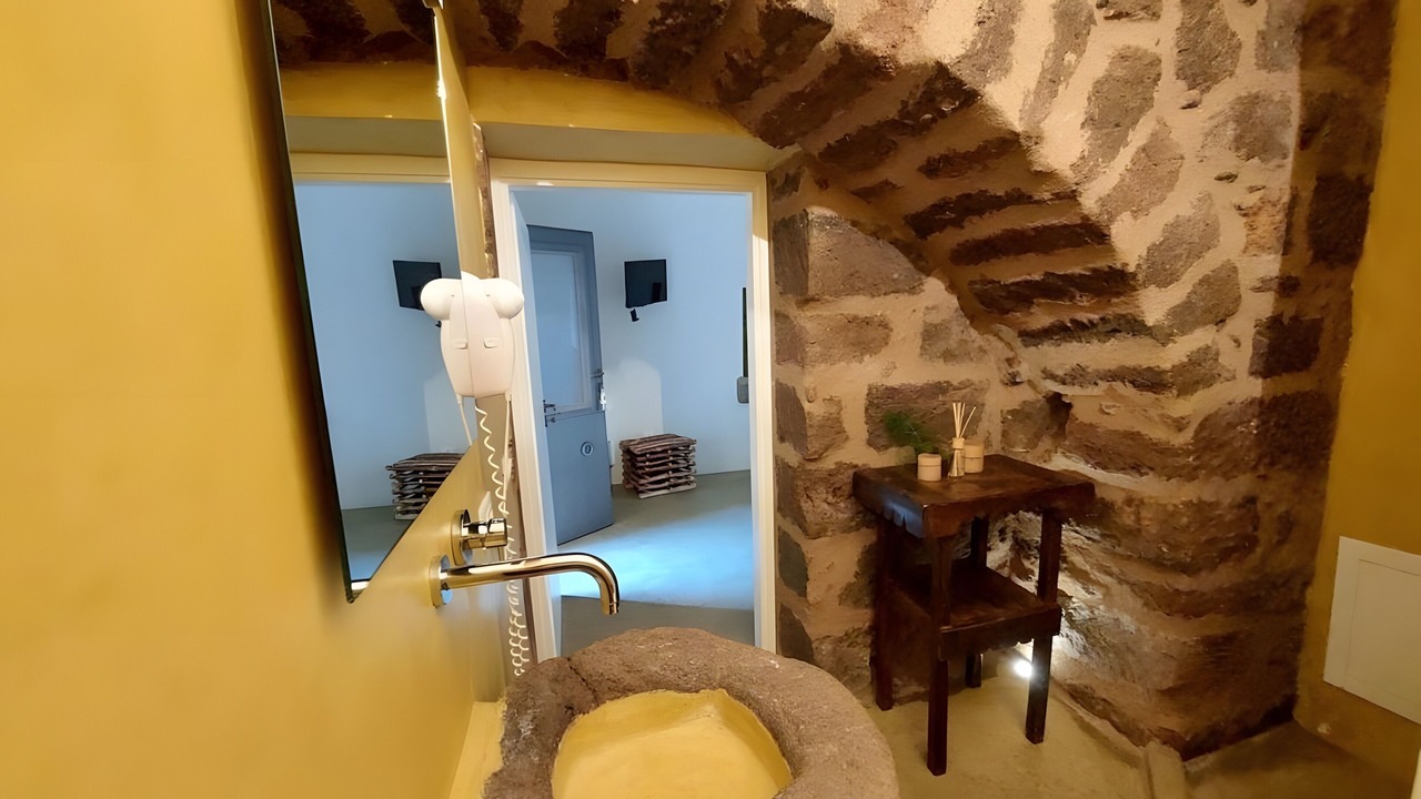 Photo of Bathroom in Pantelleria
