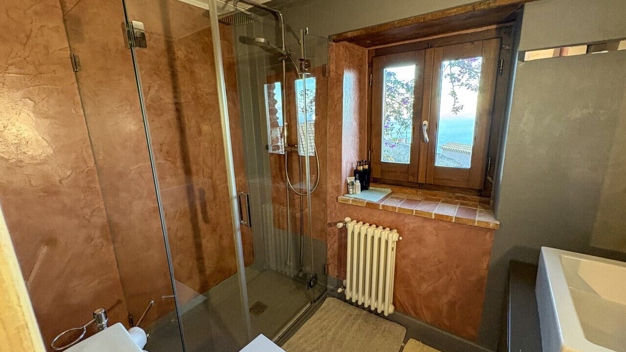 Photo of Bathroom in San Marco d'Alunzio