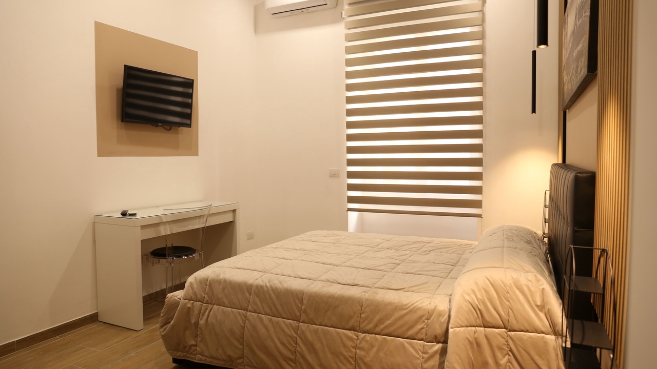 Photo of Bedroom in Naples City Centre