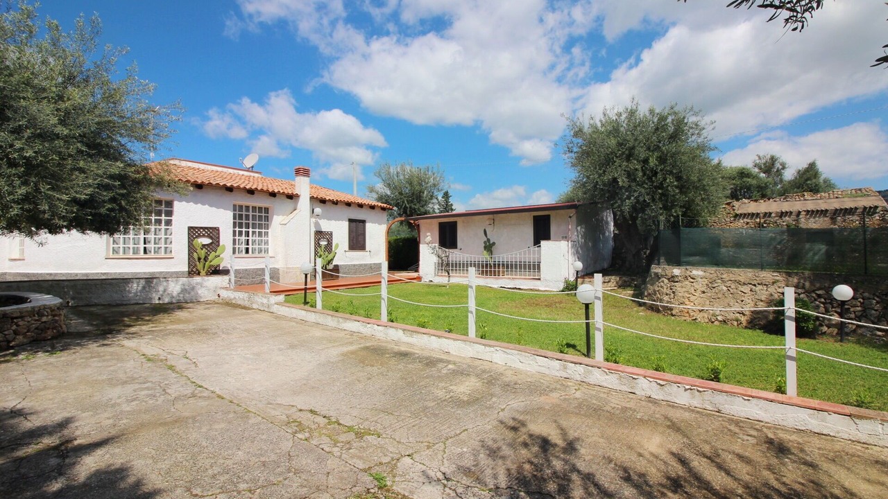 Photo of Outdoor in Solarino