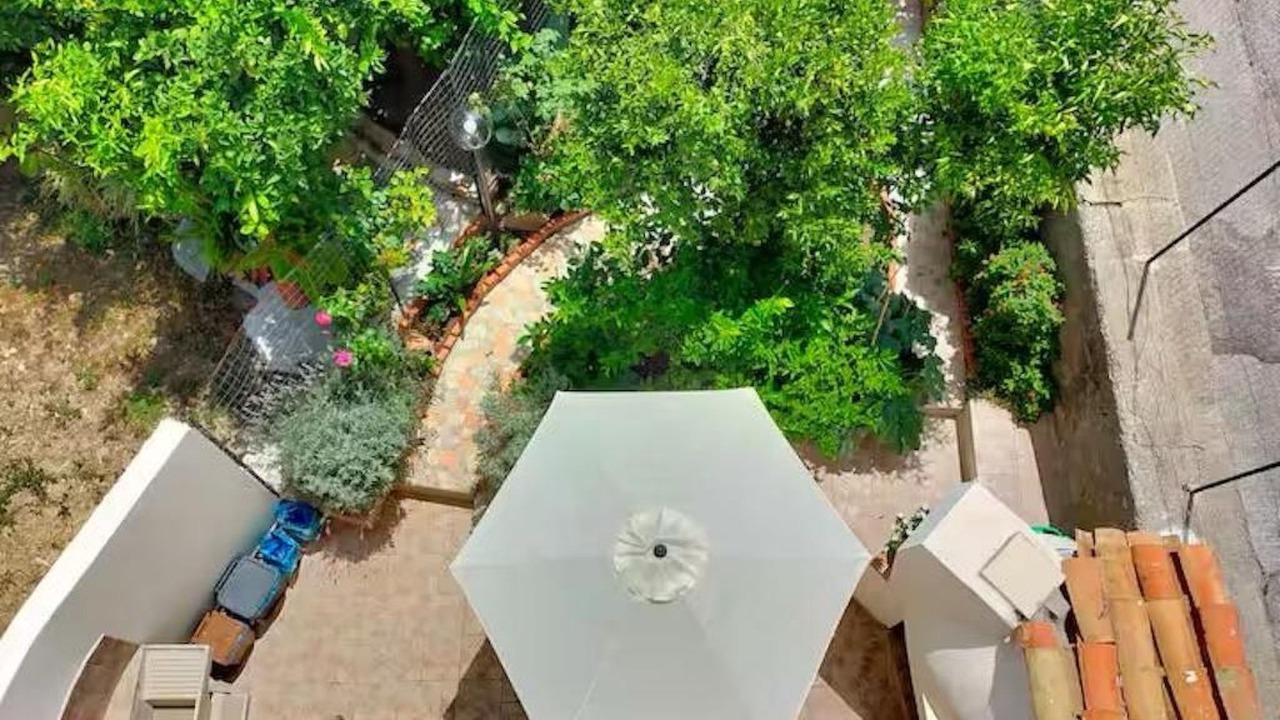 Photo of Patio Balcony in Furnari