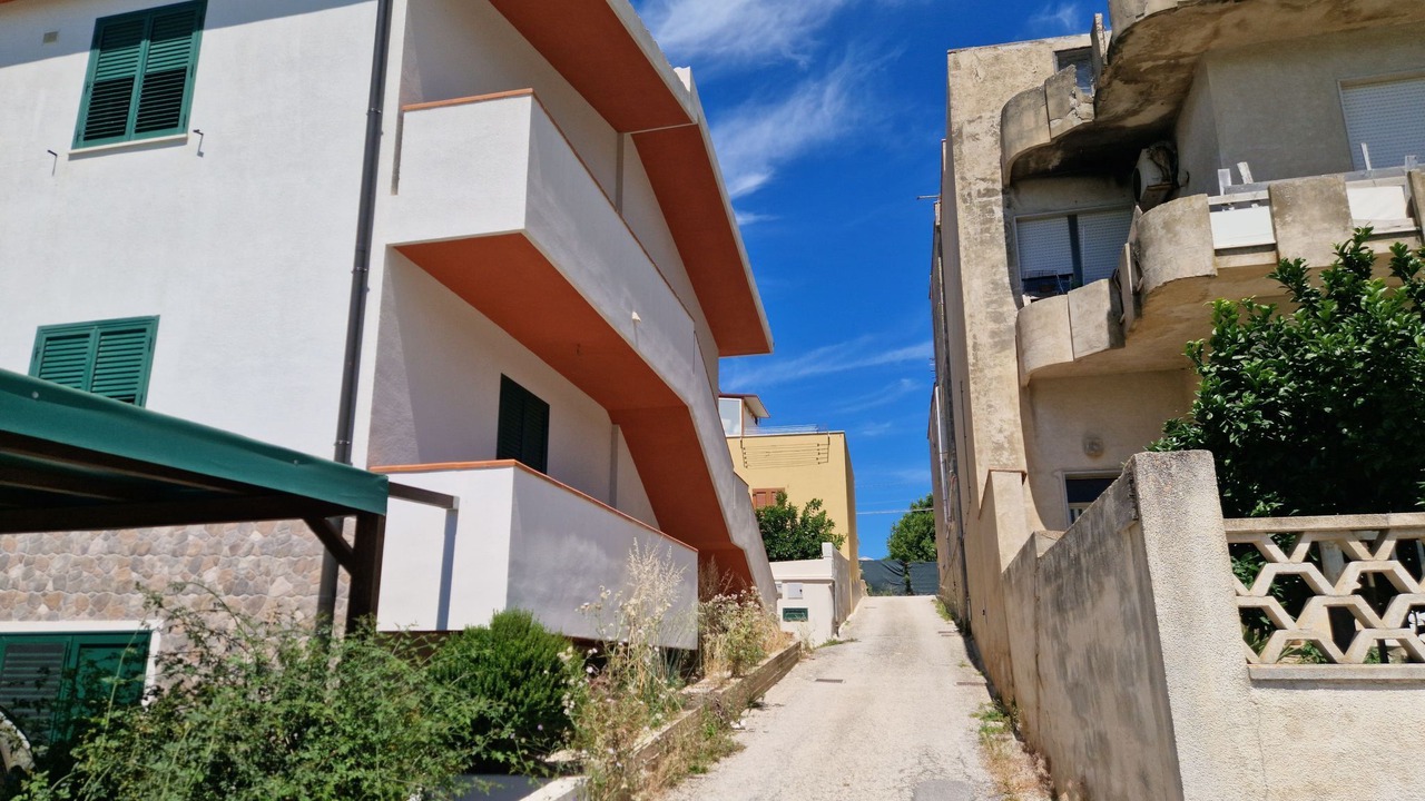 Photo of Others in Paparella