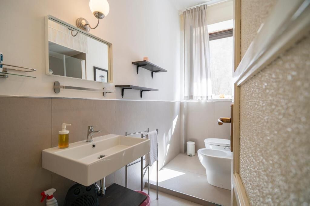 Photo of Bathroom in Catania City Centre
