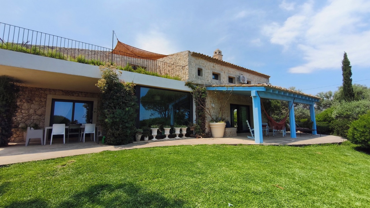 Photo of Outdoor in Brucoli