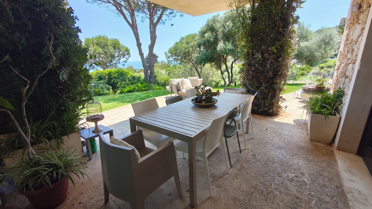 Photo of Outdoor in Brucoli