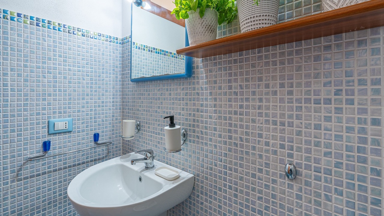 Photo of Bathroom in Arenella