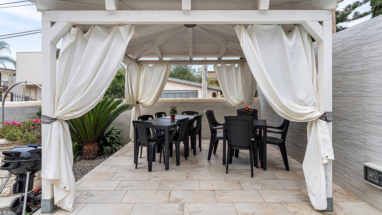 Photo of Outdoor in Avola