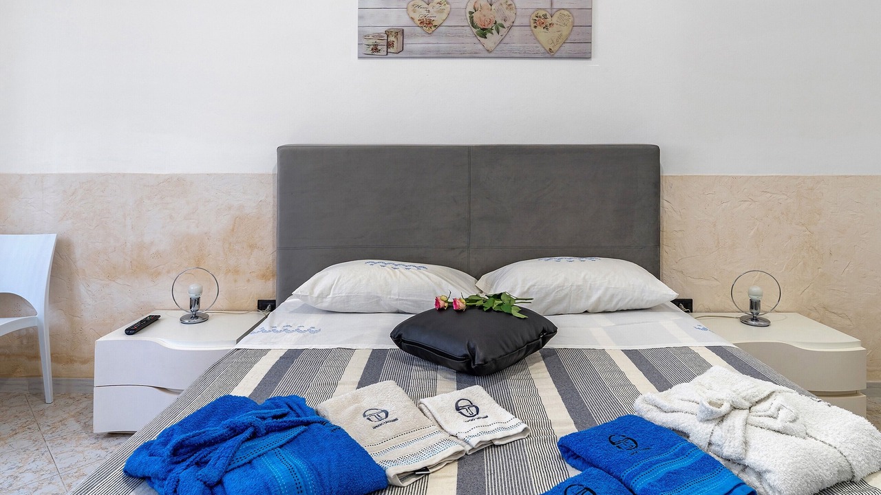 Photo of Bedroom in Avola