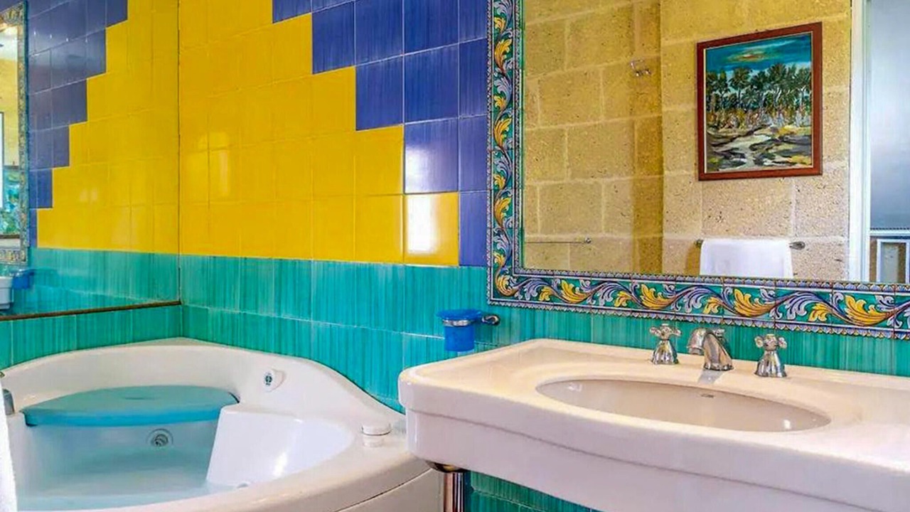 Photo of Bathroom in Brucoli