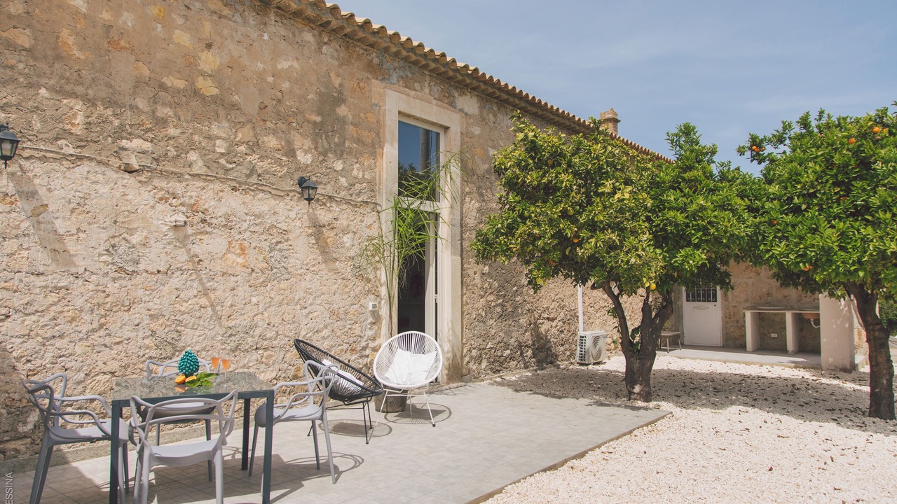 Photo of Outdoor in Avola