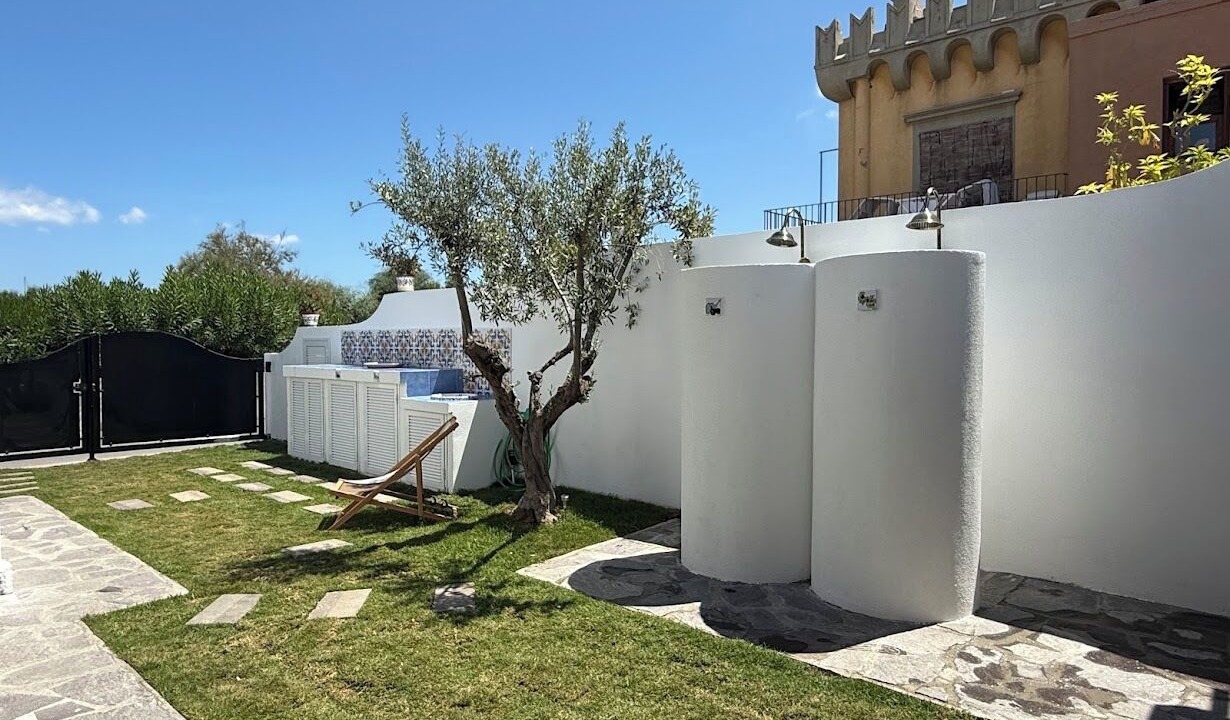 Photo of Outdoor in Vulcano Porto