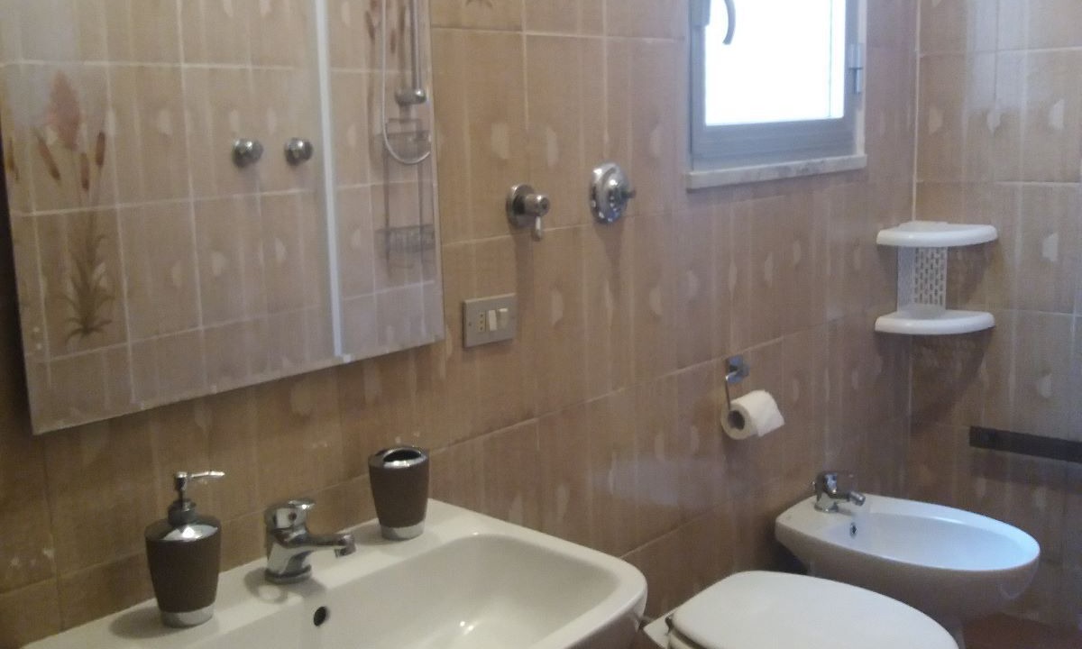 Photo of Bathroom in Barcellona Pozzo di Gotto