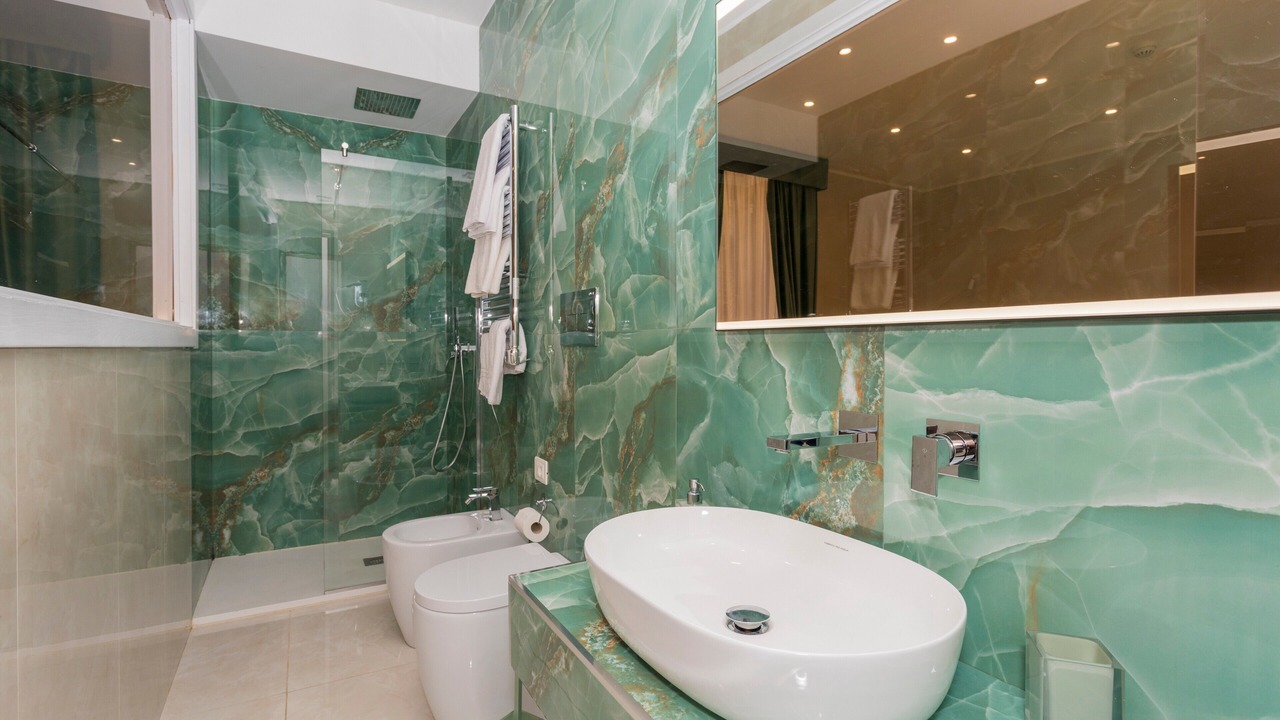 Photo of Bathroom in Archi