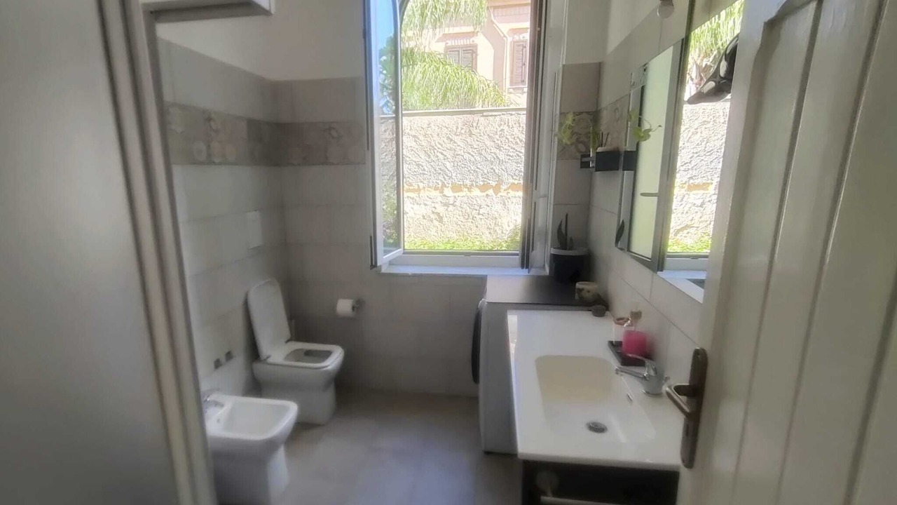 Photo of Bathroom in Mondello