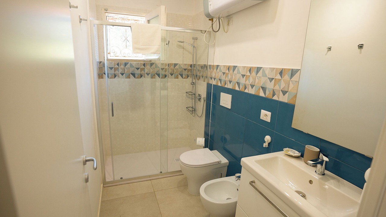 Photo of Bathroom in Forio