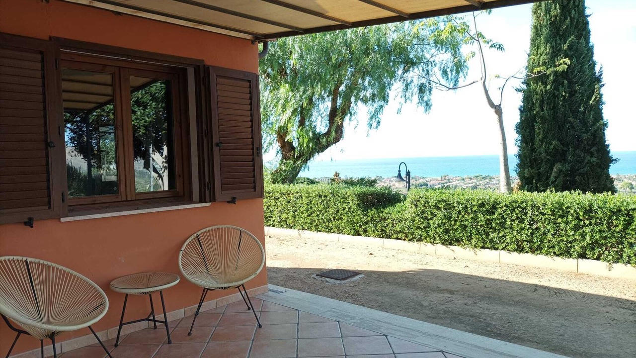 Photo of Patio Balcony in Campofelice di Roccella