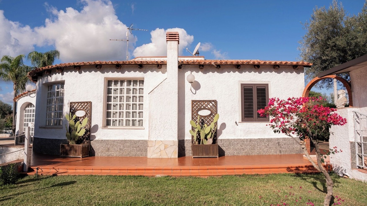 Photo of Outdoor in Solarino