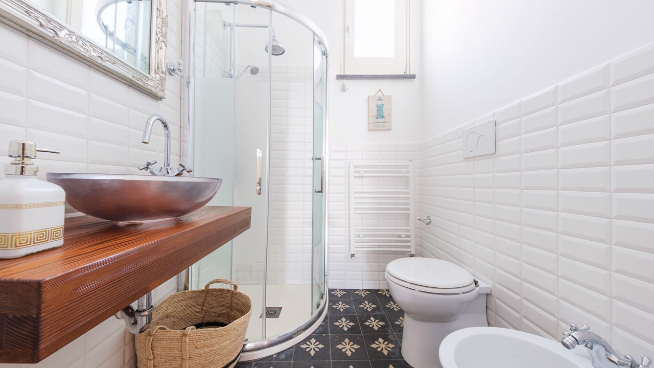 Photo of Bathroom in Lipari Historic Centre