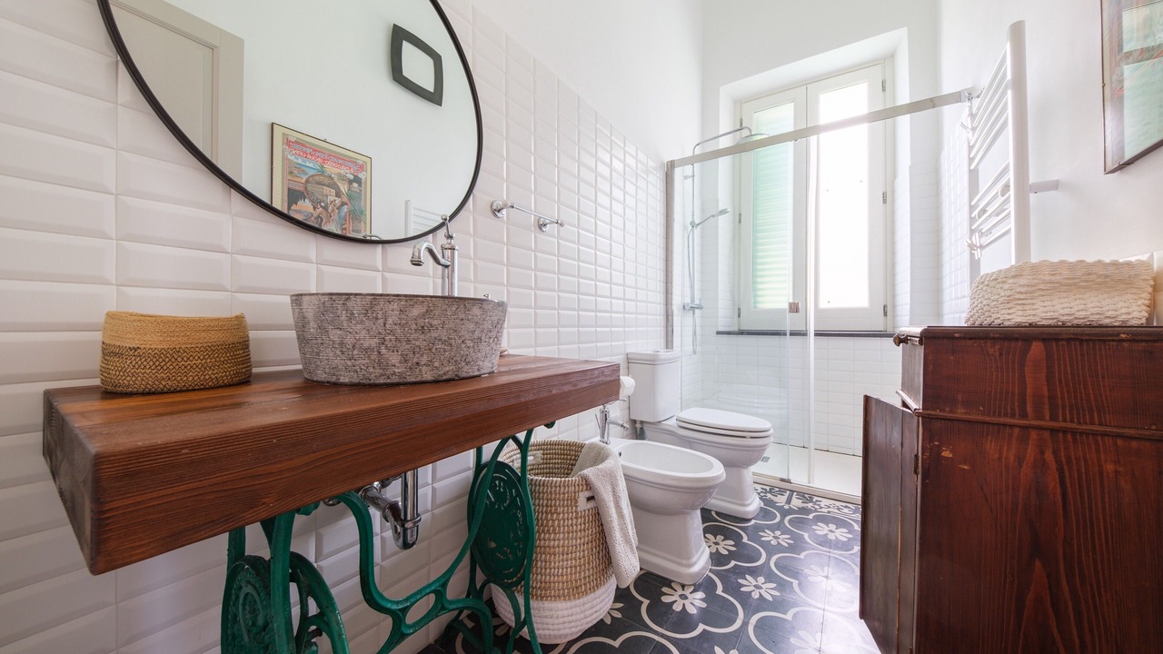 Photo of Bathroom in Lipari Historic Centre
